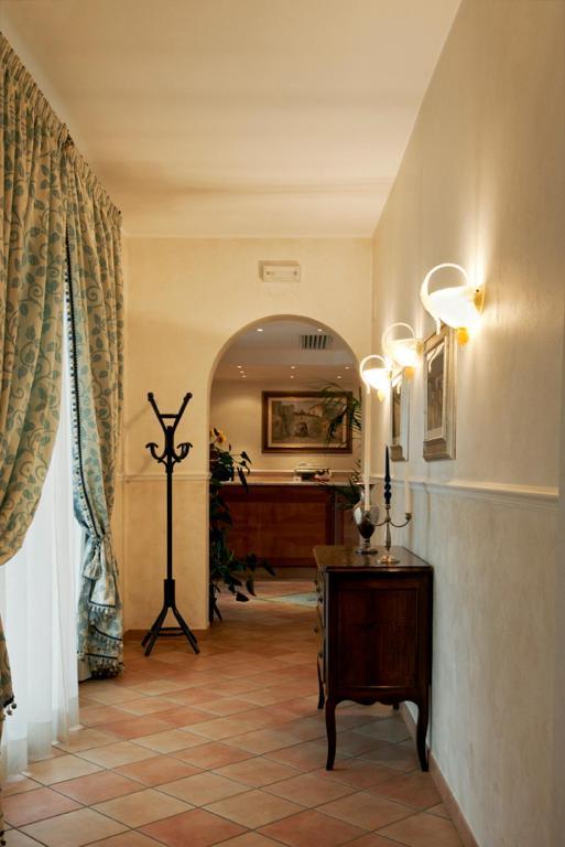 Luigi & Restaurant Nuova Gestione Hotel Villa Rosa Di Martinsicuro