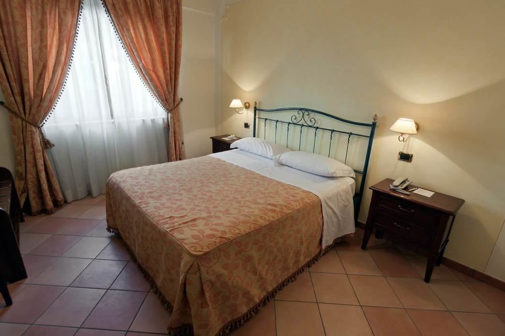 Luigi & Restaurant Nuova Gestione Villa Rosa Di Martinsicuro