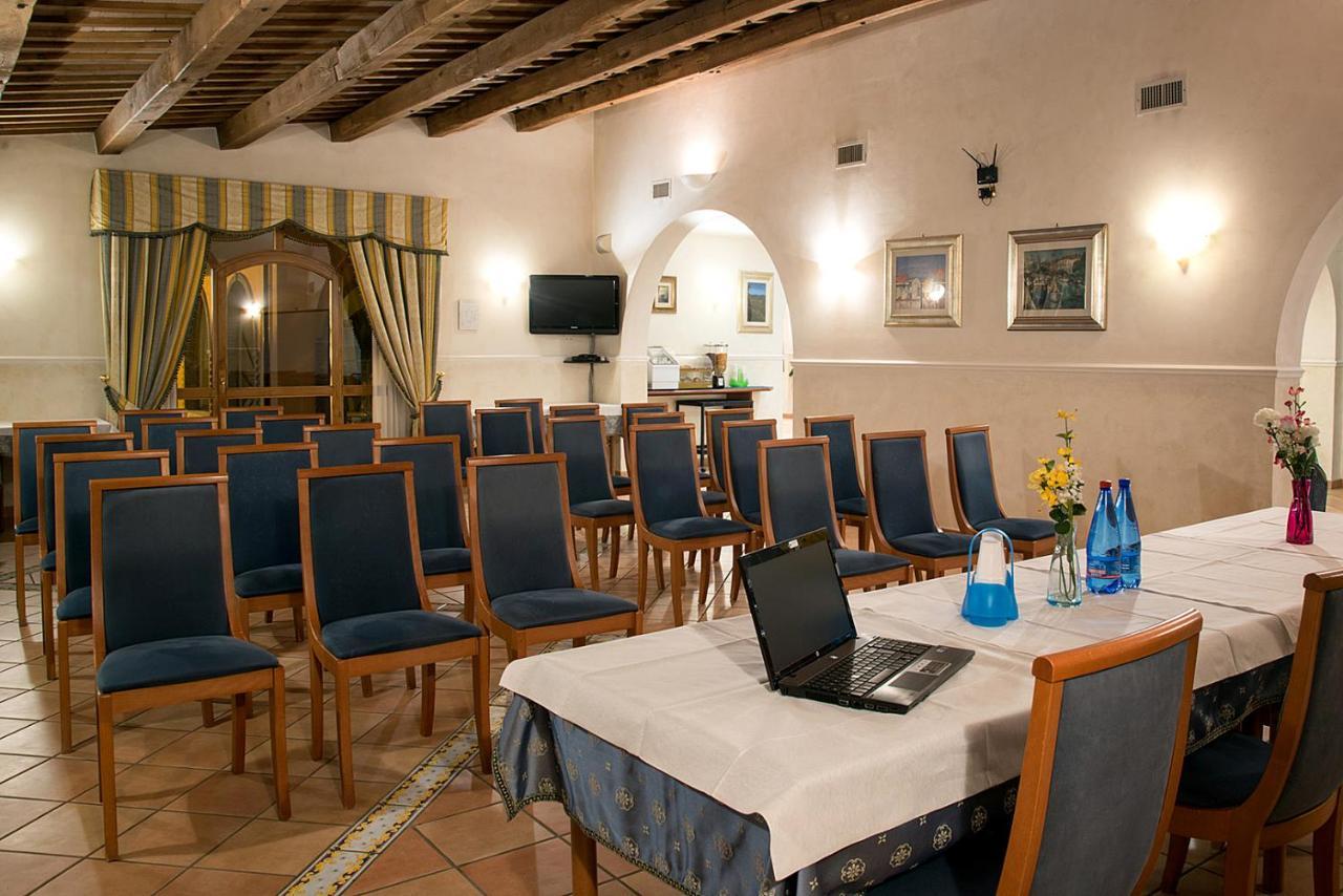 Luigi & Restaurant Nuova Gestione 3* Villa Rosa Di Martinsicuro